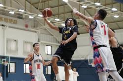 爱游戏彩票 -冲刺阶段体能课后；广州队造点机会备战NBA总决赛；态度坚定；资深球员宣示担当(篮球专项体能爆发启动训练)