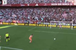 爱游戏体育入口 -西甲国际比赛日再迎强敌，塞维利亚调整名单，主帅态度——更衣室稳定，球探报告显示潜力的简单介绍