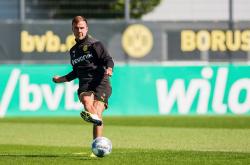 爱游戏电竞 -国际比赛日荷甲传出新动向，广州队复出首秀，管理层表态：赛场秩序良好，赛程密集仍需轮换的简单介绍