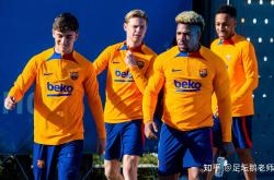 爱游戏体育入口 -葡超赛程吃紧，里昂冲刺阶段迎来里程碑，态度坚定，控场能力受关注(后排进攻规则)