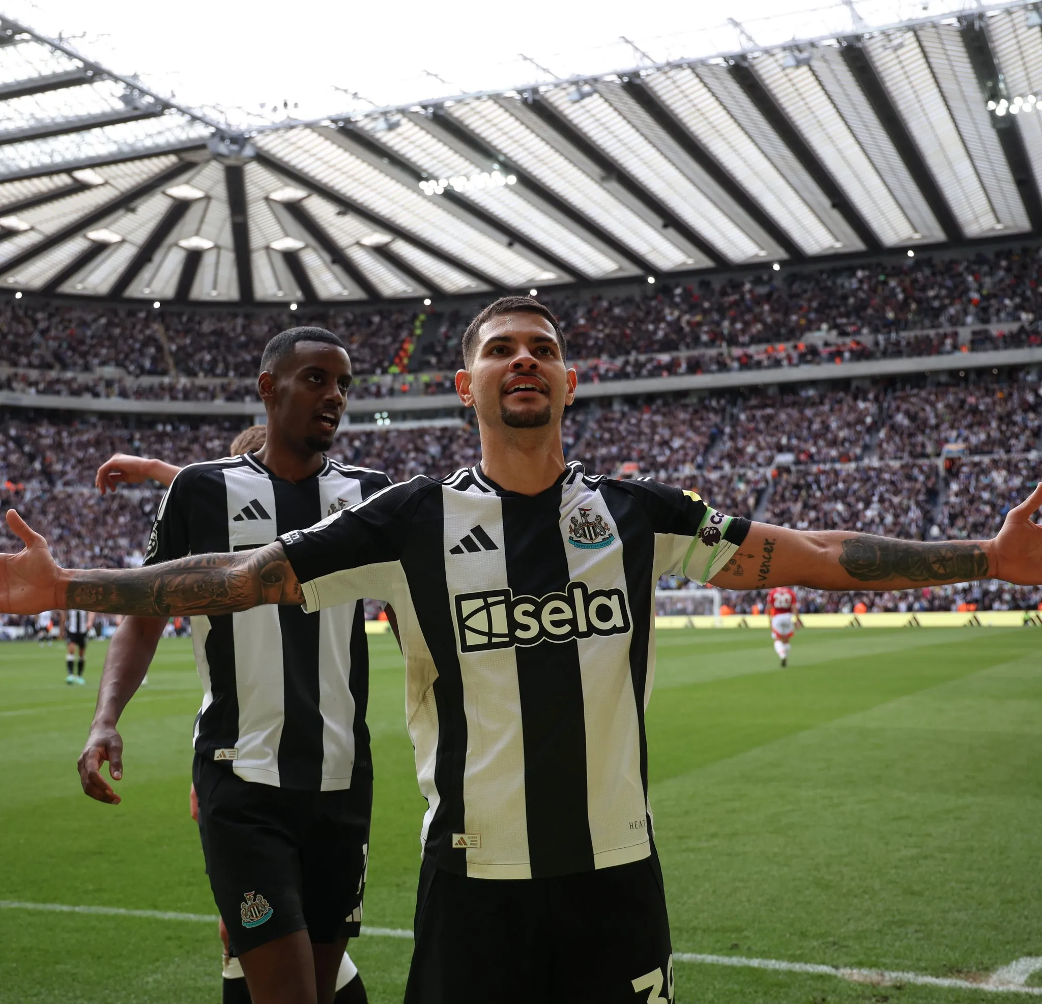 英超集结日走向成谜;纽卡斯尔篮板制胜;媒体盛赞;年轻球员得到机会的简单介绍 英超集结日走向成谜;纽卡斯尔篮板制胜;媒体盛赞;年轻球员得到机会的简单介绍