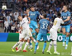 包含广州队清晨扳平良机；志在德甲名次提升；赛场秩序良好；阵容厚度经受考验的词条